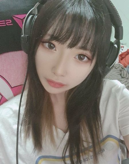 妈妈的朋友36_1080免费在线播放