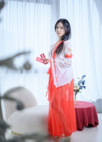 年轻的少妇韩国_4K动漫免费观看